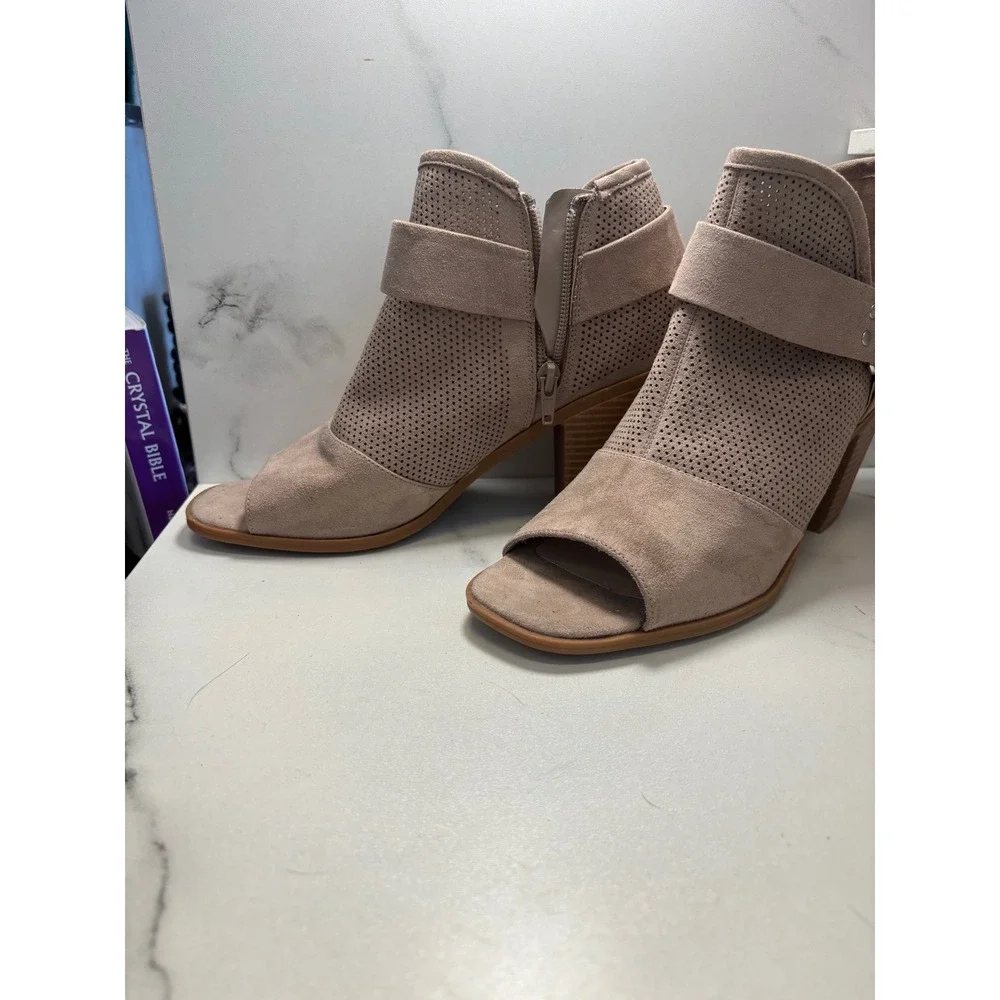 Fergalicious Augustine Taupe Perforated Peep Toe Ankle Boots Tan 8.5M Studded